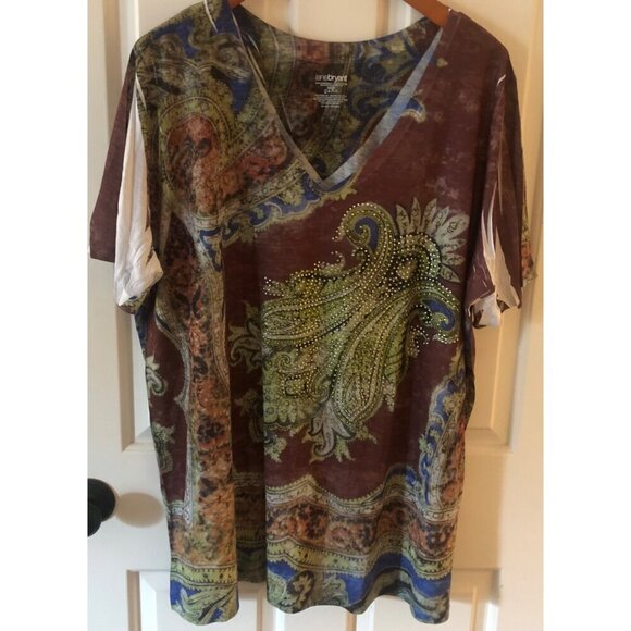 Women's Plus Size Top Printed Designs and Paisleys Gold Studded Detail Size 22/2 - Picture 2 of 9